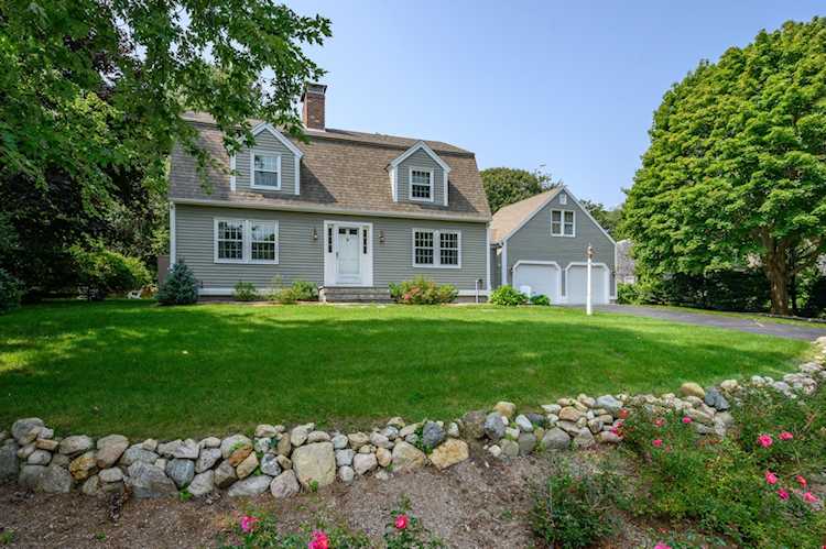 17 Cedar Point Circle Centerville, MA 02632