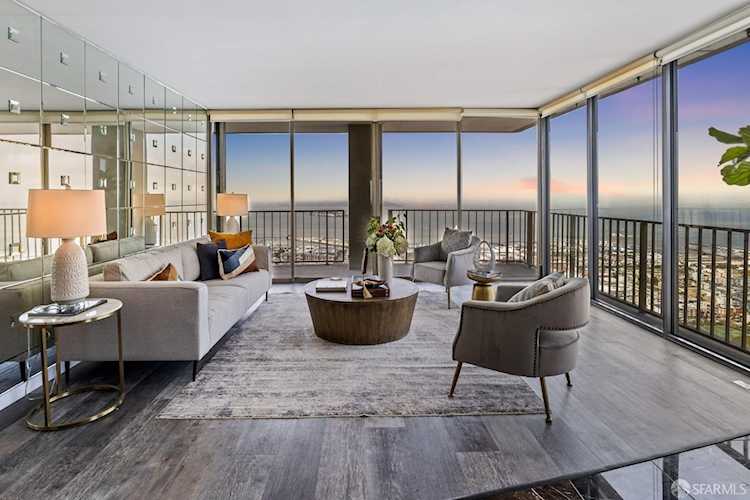 999 Green Street #2405 San Francisco, CA 94133