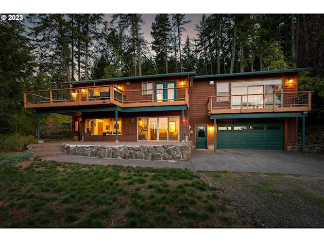 24 Fairway DR, White Salmon, WA 98672 | MLS# 23693722 Photo 1