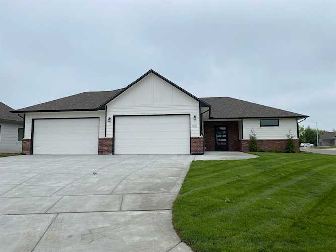 2021 S Michelle St Wichita, KS 67207