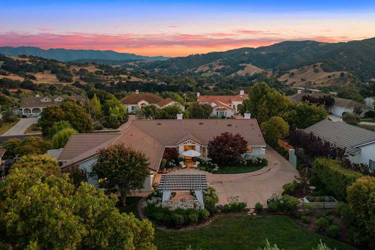 211 Valhalla Dr Solvang, CA 93463 | MLS 23-2830 Photo 1