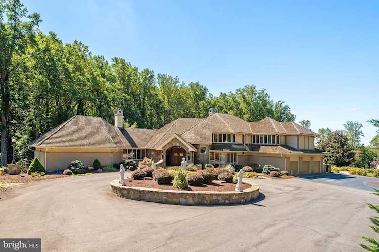 11940 River Rd Potomac, MD 20854