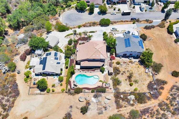16772 Georgios Way Ramona, CA 92065