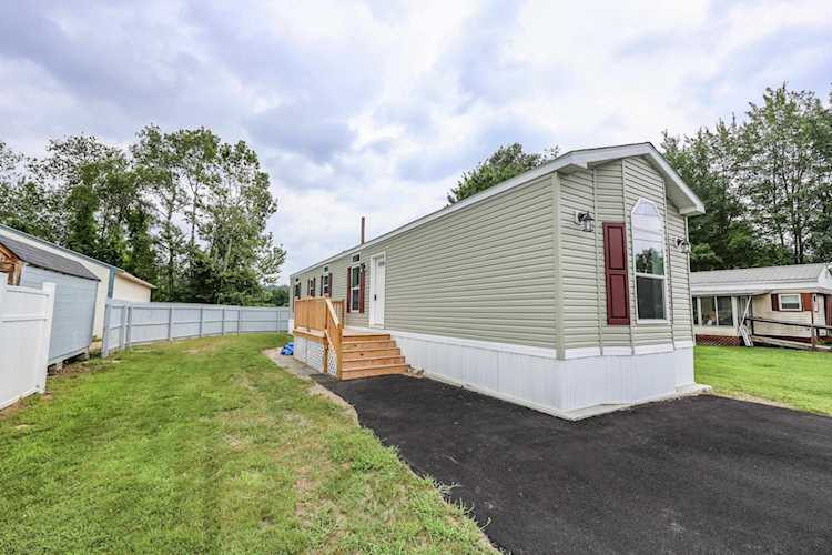 34 Stevens Dr Concord, NH 03301