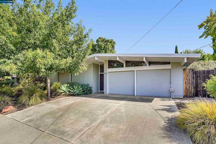 4119 Sacramento St Concord, CA 94521 | MLS 41036758 Photo 1