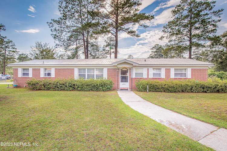 9 Azalea AVE Folkston, GA 31537