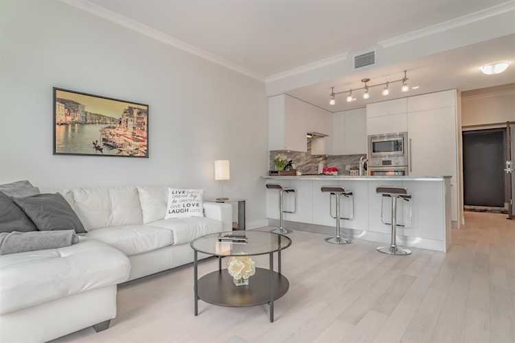 185 Victory Ship Way #605 North Vancouver, BC V7L 0G2