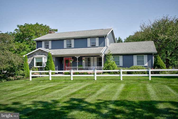 307 Fairfield Dr State College, PA 16801
