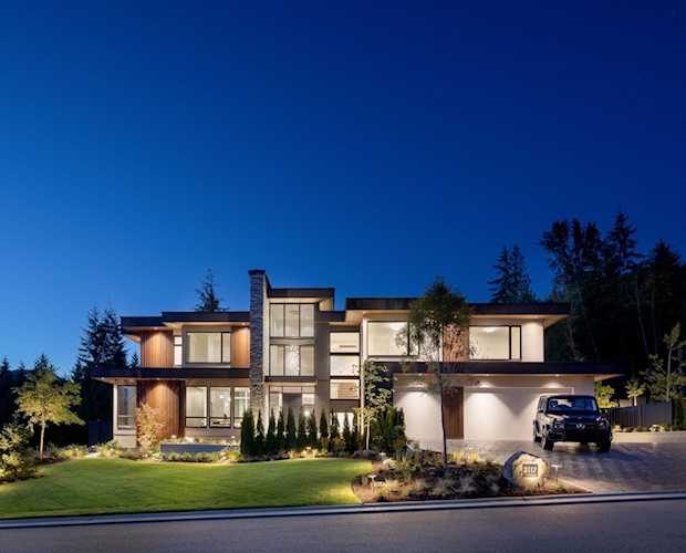 3117 Chestnut Crescent Port Moody, BC V3H 0J4