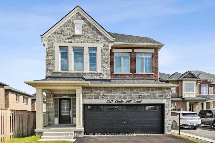 2111 Castle Hill Crt Pickering, ON L1X 1Y5