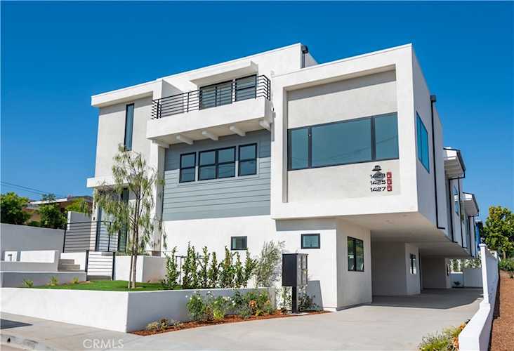 1427 15th St Manhattan Beach, CA 90266