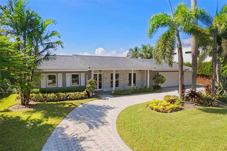 2824 NE 25th St Fort Lauderdale, FL 33305