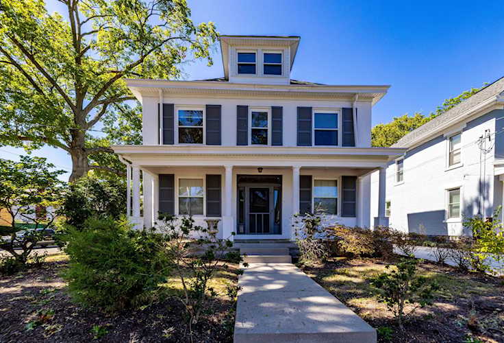 4203 W 8th ST Cincinnati, OH 45209