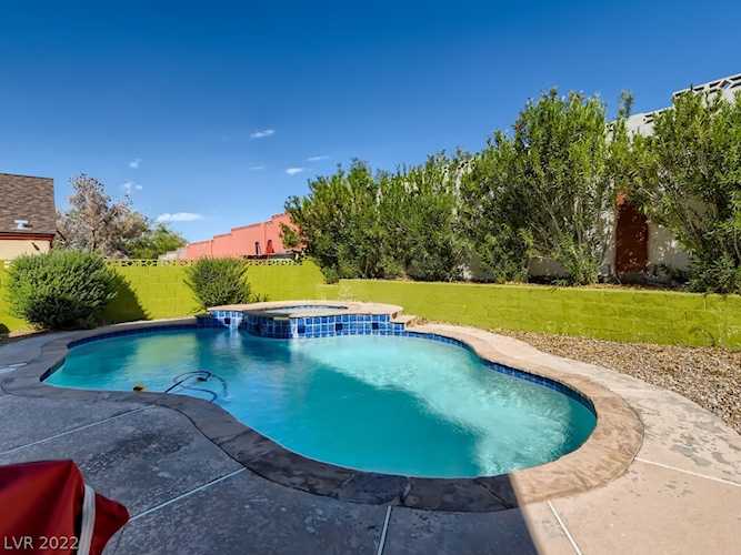 1970 Whiton St Las Vegas, NV 89156