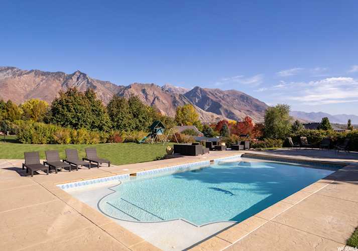 825 W Hog Hollow Rd N Alpine, UT 84004