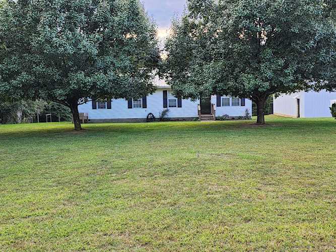 251 Pine LN Lucasville, OH 45648