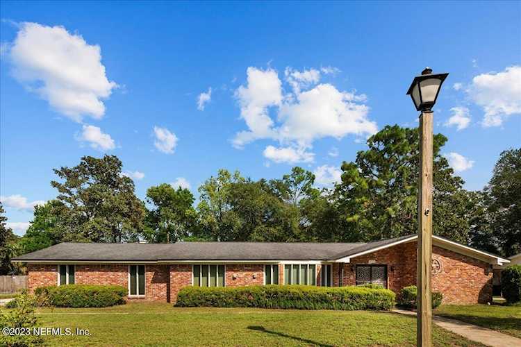 3573 Hermitage RD Jacksonville, FL 32277