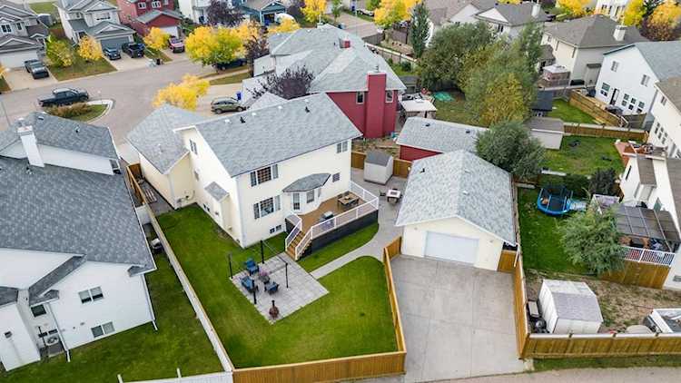 170 Pickles Bay Fort McMurray, AB T9K2T