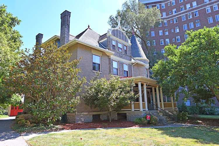 3924 Rose Hill AVE Cincinnati, OH 45229