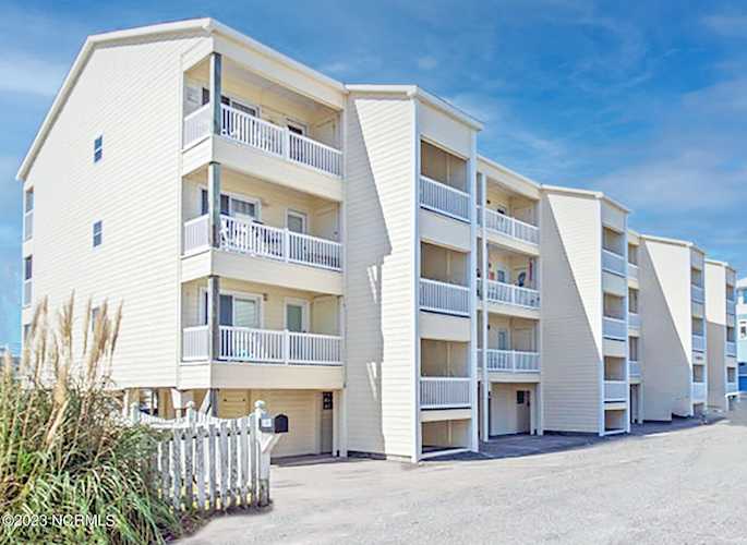1004 Carolina Beach Ave S Carolina Beach, NC 28428