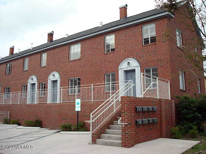 123 Pollock St New Bern, NC 28560 Photo 1