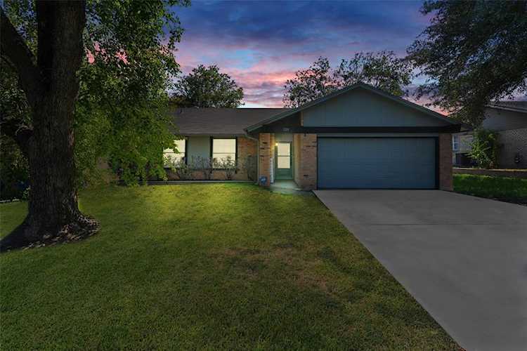 109 Starbright DR Austin, TX 78745