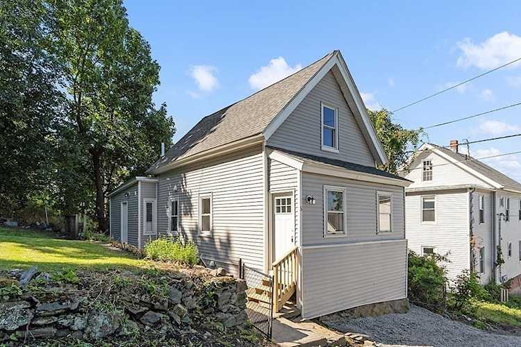 5 Montreal St in Worcester, MA - Century 21 New England Photo 1