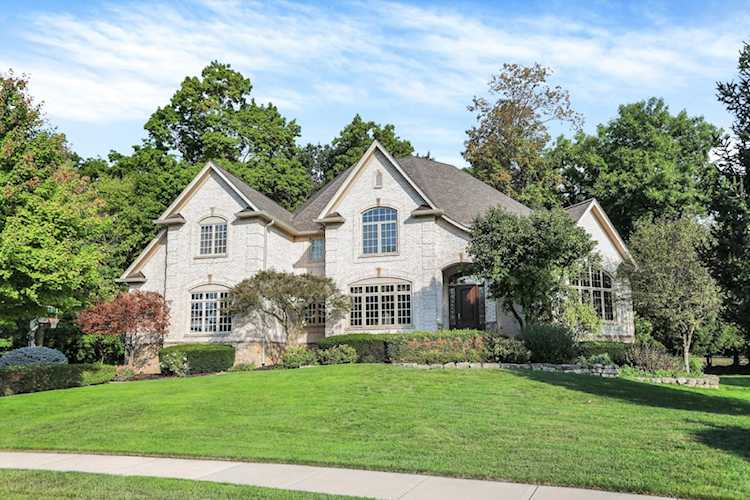 1014 Fawn View Dr Carmel, IN 46032
