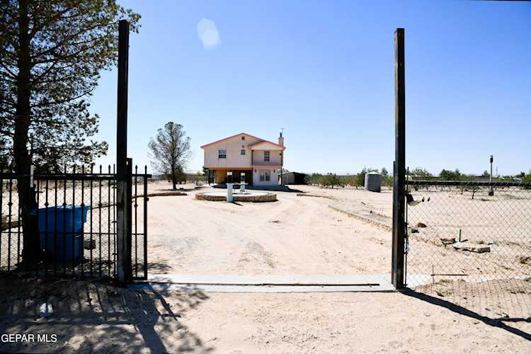 15260 Radlite Dr Clint, TX 79836