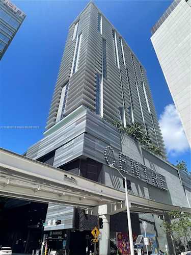 68 SE 6th St #1401 Miami, FL 33131