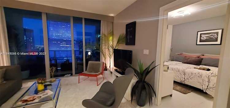 200 Biscayne Boulevard Way #3410 Miami, FL 33131