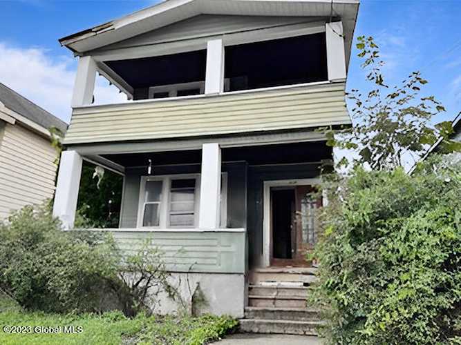 638 N Pearl St Albany, NY 12204