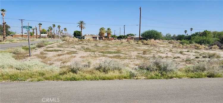 62 Carmel Ave Desert Shores, CA 92274