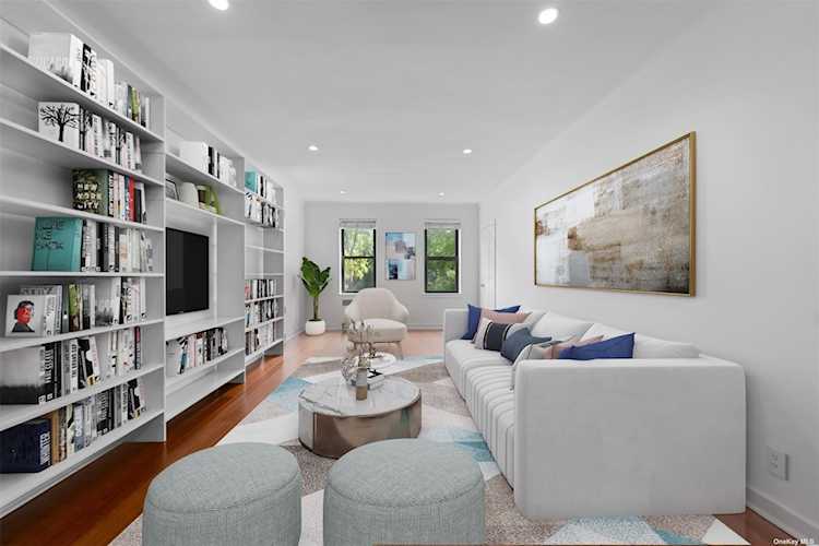 77-11 35th Ave #3P Jackson Heights, NY 11372