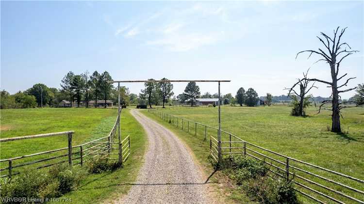 466570 Highway 101 Sallisaw, OK 74955
