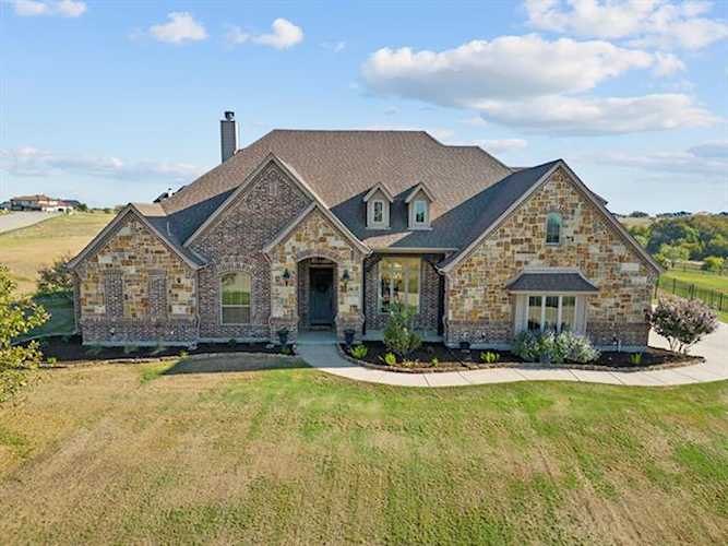 12300 Bella Rosa Court Fort Worth, TX 76126