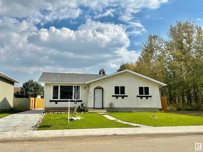 5311 61 Street Redwater, AB T0A 2W0