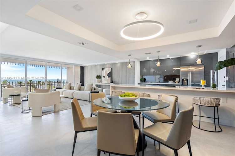 2 Grove Isle Dr #B505 Miami, FL 33133