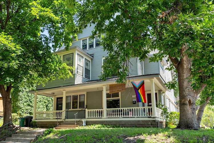 1933 Dupont Avenue S Minneapolis, MN 55403