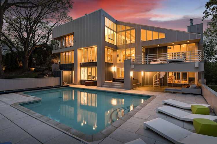 5739 Long Brake Circle S Edina, MN 55439