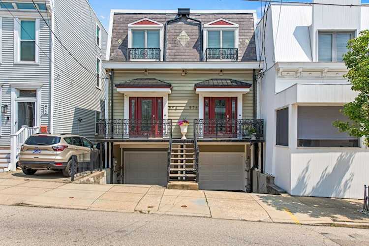 976 Hatch ST Cincinnati, OH 45202