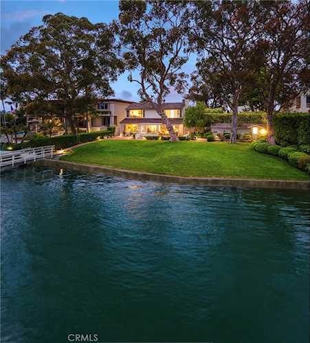 20 Harbor Island Newport Beach, CA 92660