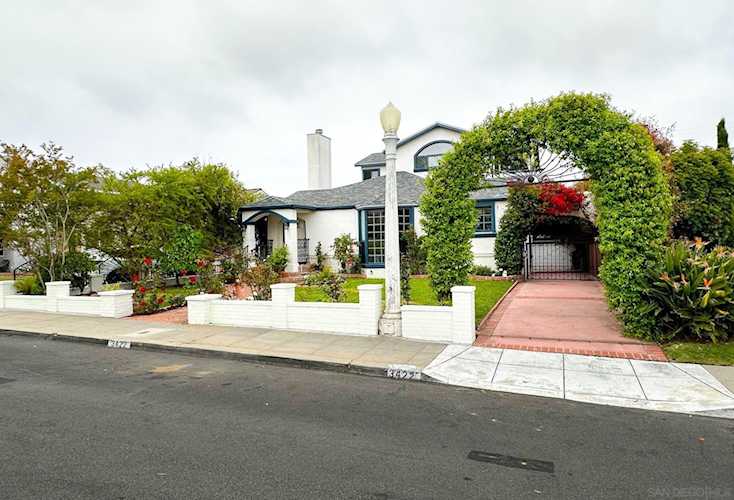 3422 Whittier St San Diego, CA 92106