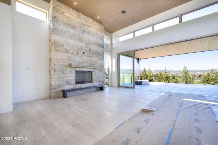 680 Hollyhock St Park City, UT 84098