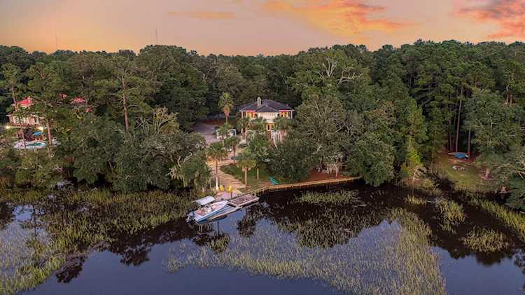 571 Flannery Place Mount Pleasant, SC 29466 | MLS 22025309 Photo 1