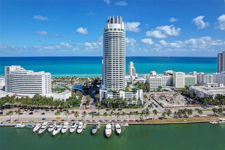4401 Collins Ave #1015/1017 Miami Beach, FL 33140
