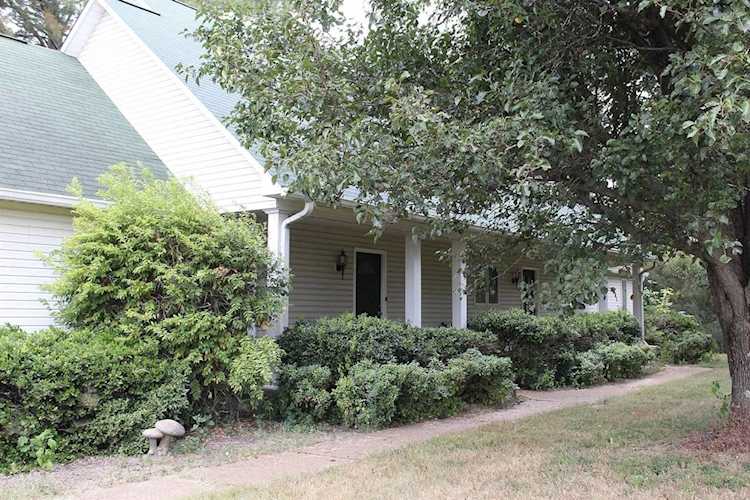 1300 Tripp Rd Somerville, TN 38068