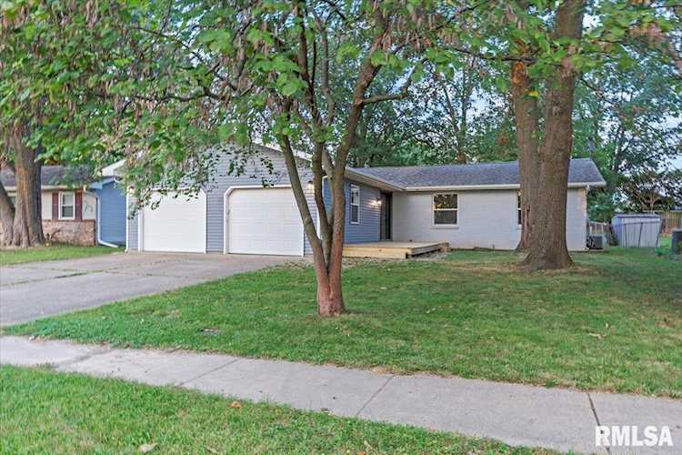 29 Jamestown Rd Riverton, IL 62561