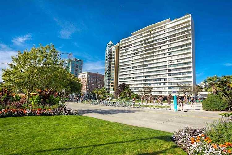 1835 Morton Avenue #1504 Vancouver, BC V6G 1V3