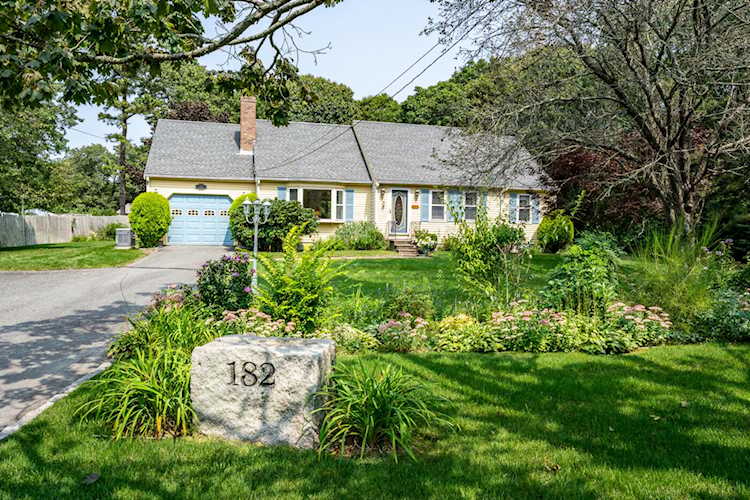 182 Main Street Harwich, MA 02645 | MLS 22303756 Photo 1